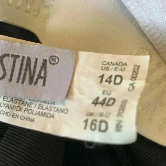 Christina one piece bathing suit, no wires, adjustable straps,  padded cu… - Picture 6 of 11